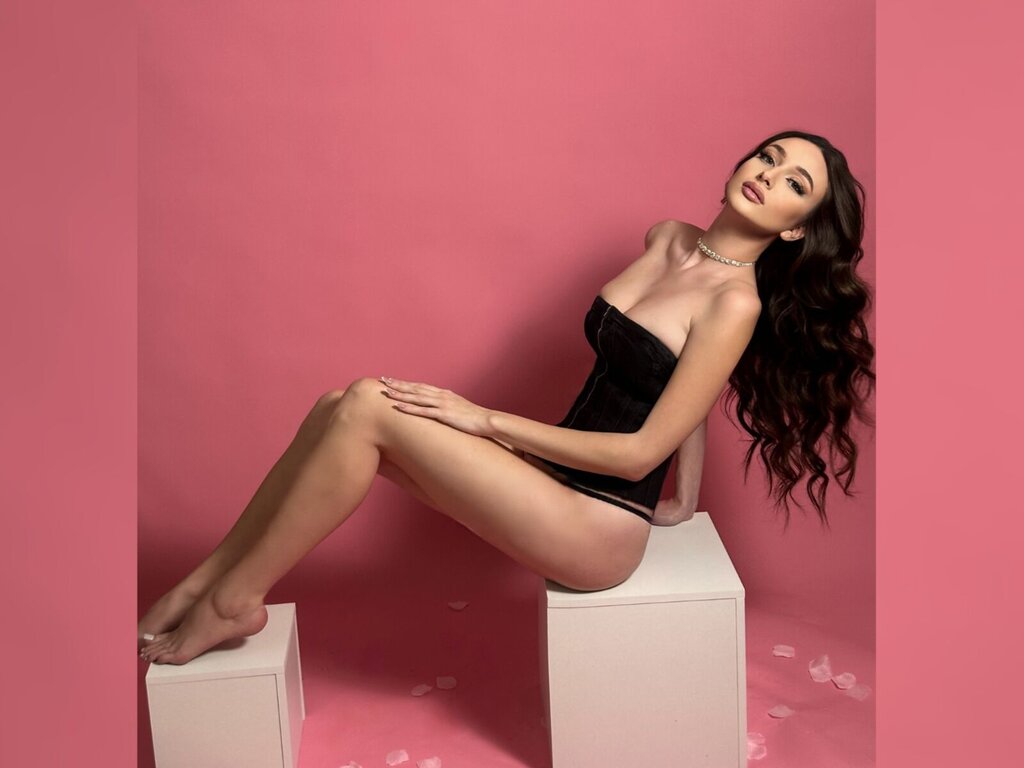 BrianaKaine's Webcam 