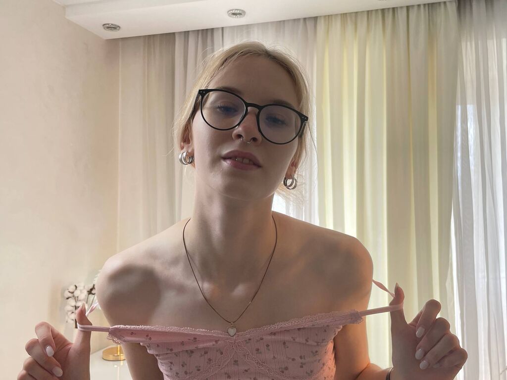 ClydeCronon's Webcam 