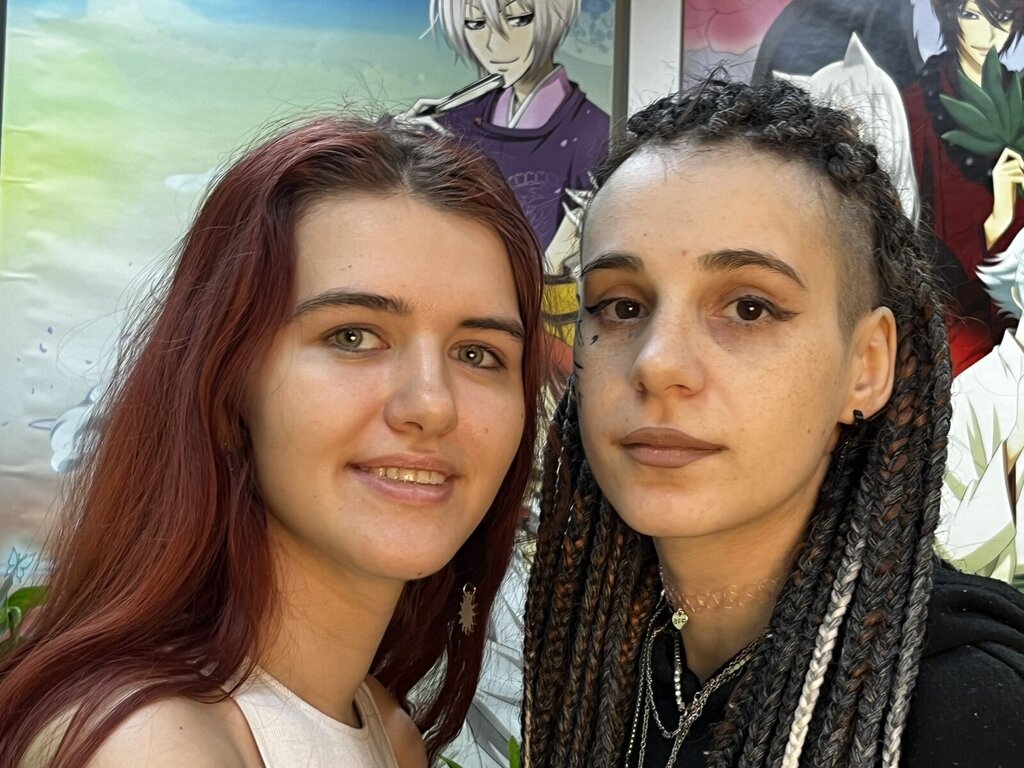 EdythAndAfra's Webcam 