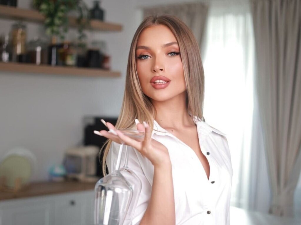 LeyahSummer's Webcam 