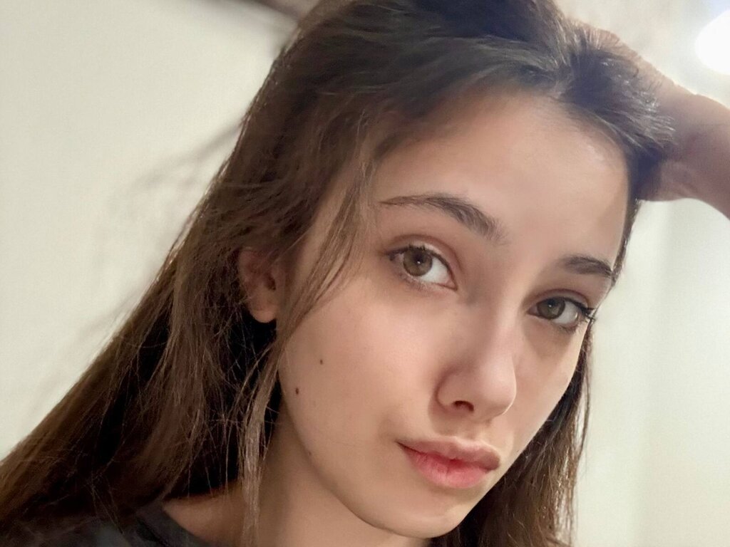 LisetteColangelo's Webcam 