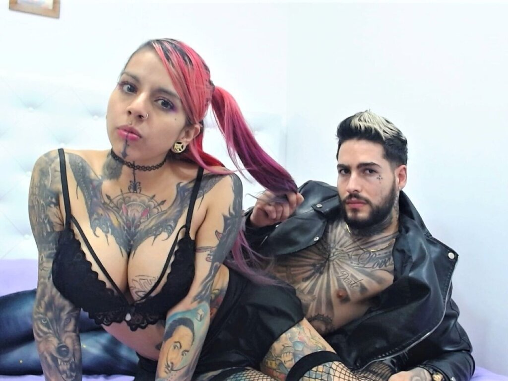 LoganAndTayra's Webcam 