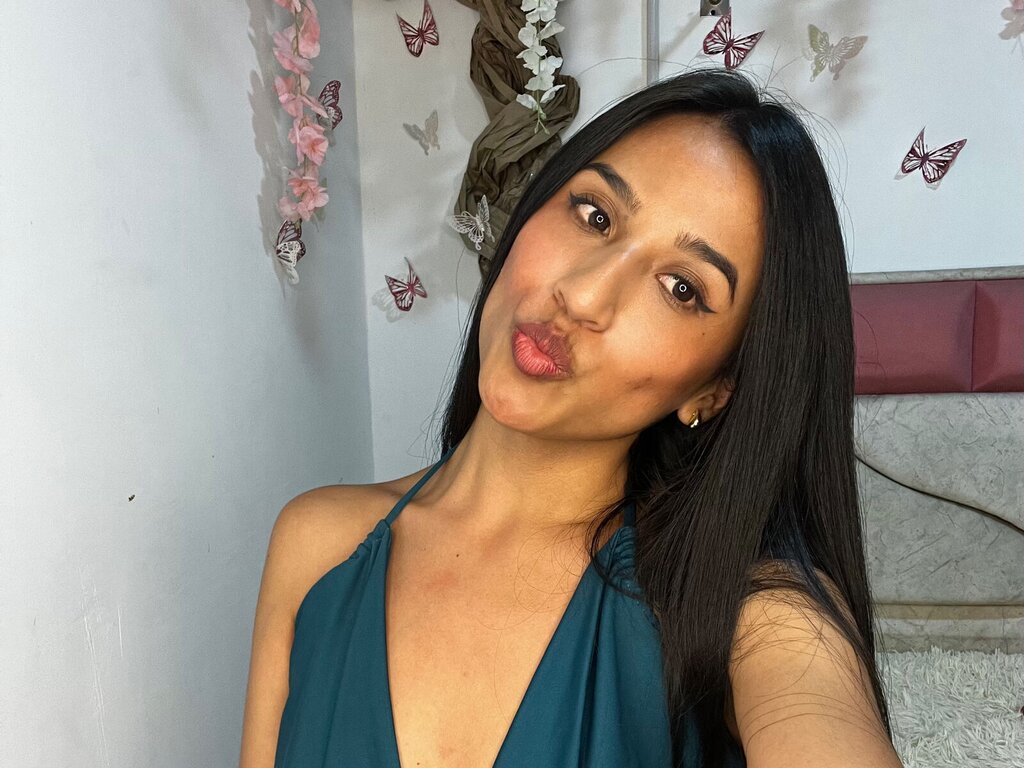 PocahontasLover's Webcam 