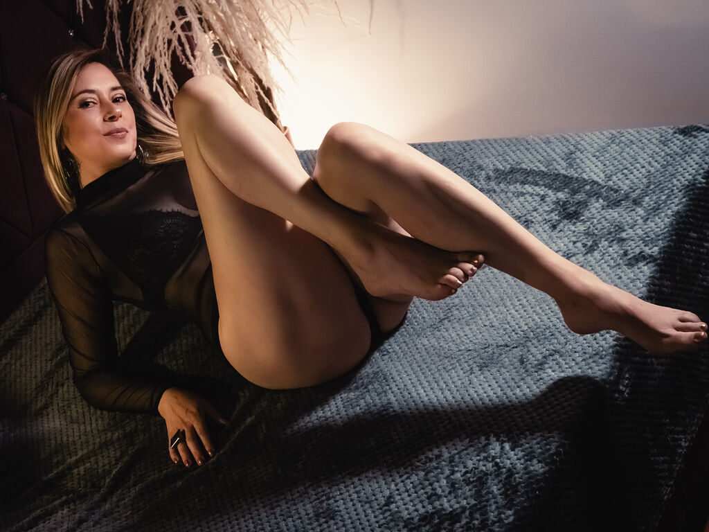 SamanthaLaVelle's Webcam 