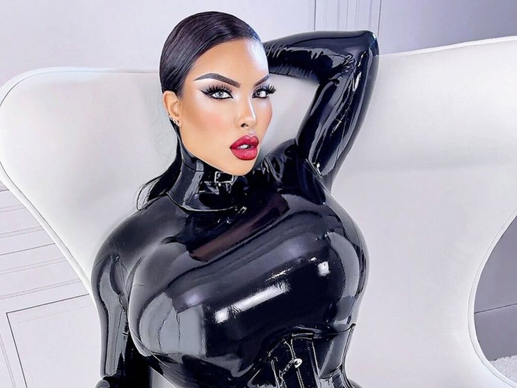 ShineSabrina's Webcam 