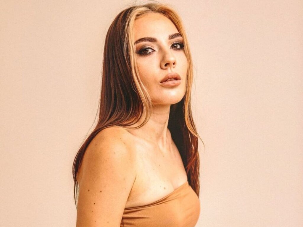 VeronicaGriffin's Webcam 