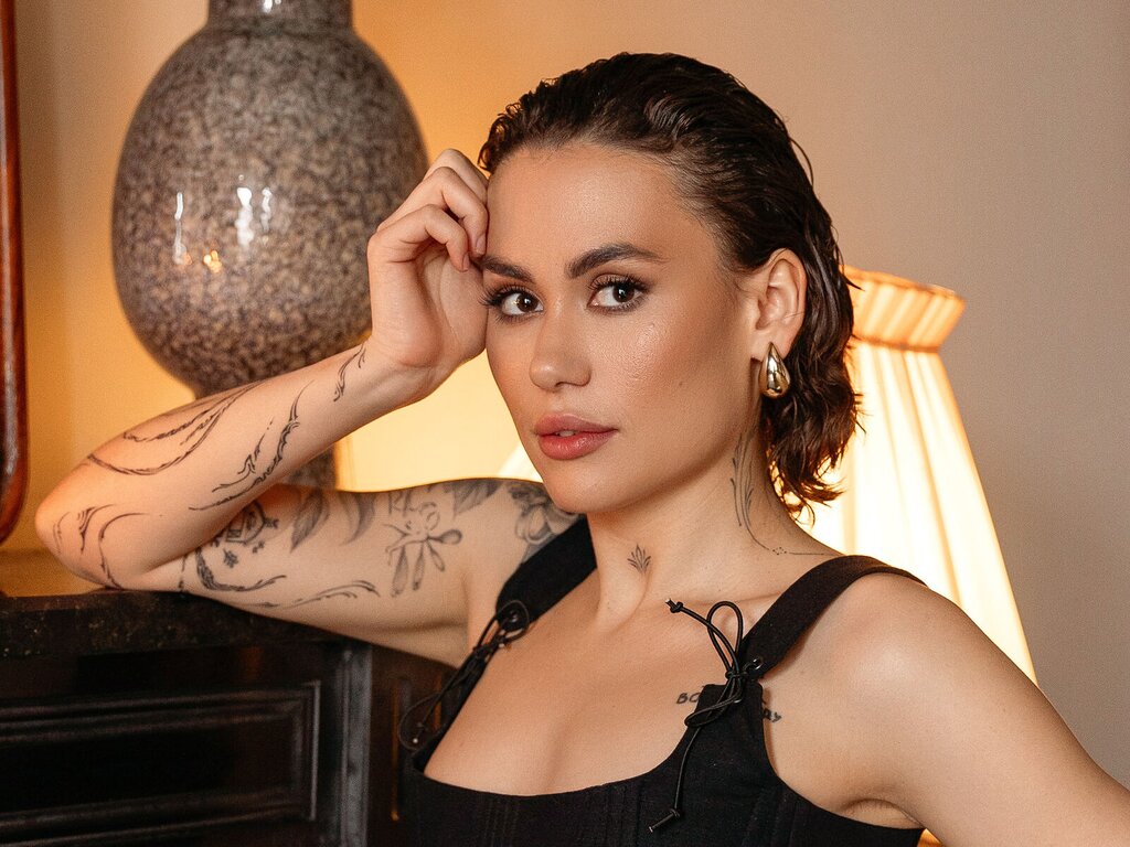 ViktoriaMoore's Webcam 